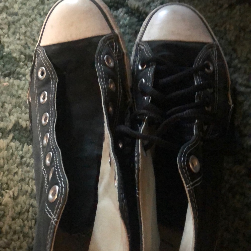 Black converse